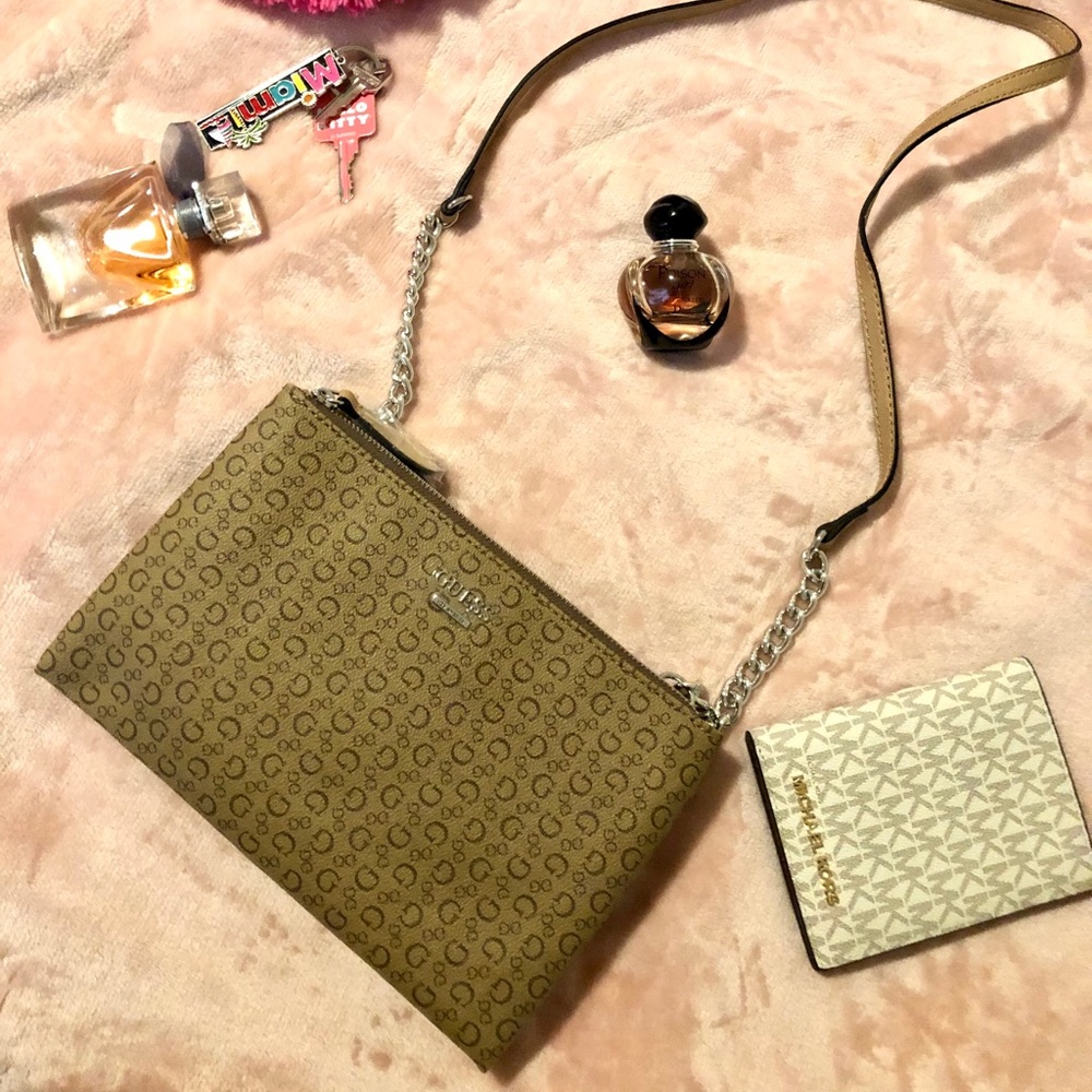 Guess Crosbody 🌸💛💖